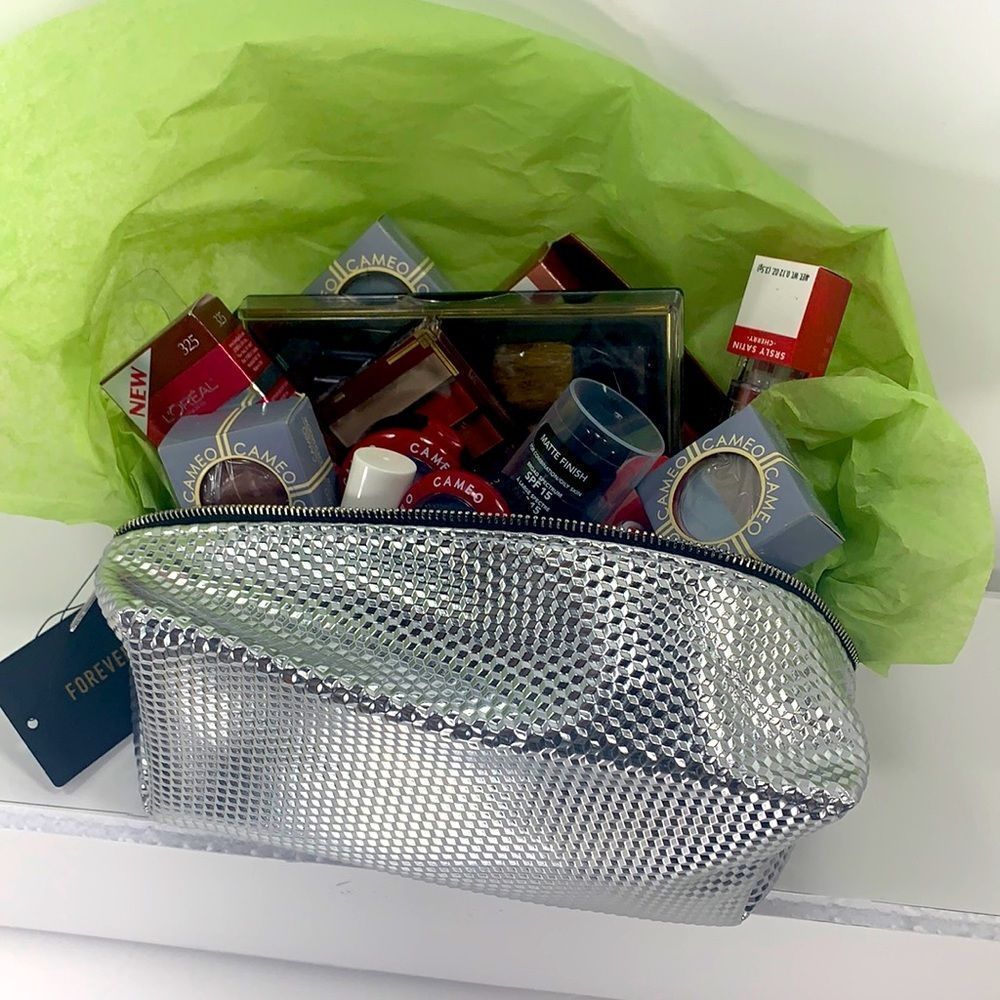 Makeup mystery bag face,eyes,lips,and nails
